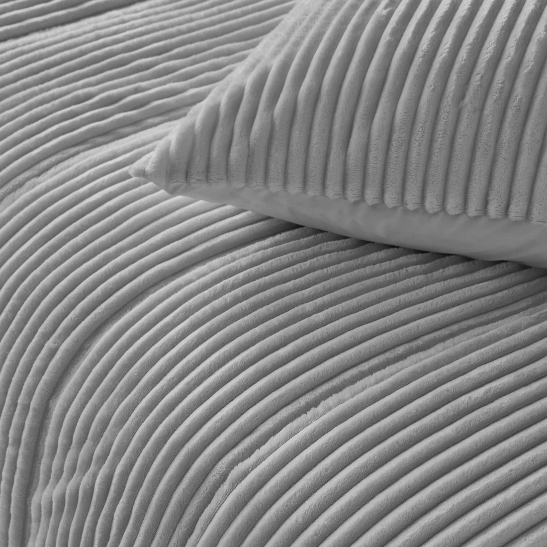 Grey_5_d8d6c282-50b8-453f-8e40-f74c8bf2f366