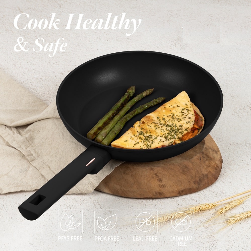 BH-8246_cook_healthy_frypan