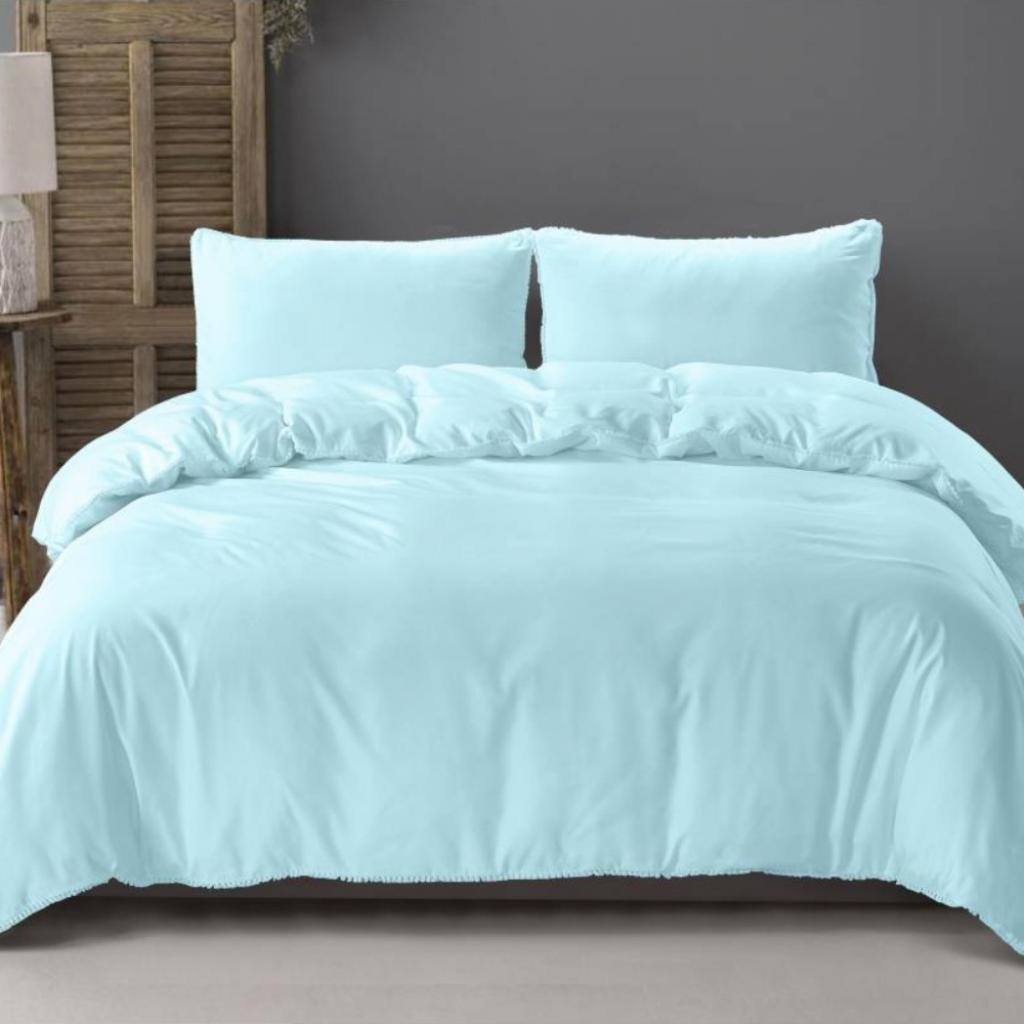 POSTELJNINA BALL FRINGE BABY BLUE