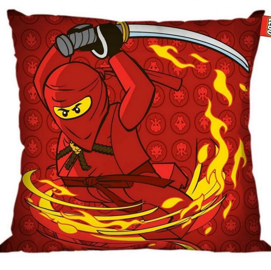 OKRASNA BLAZINA NINJAGO 01