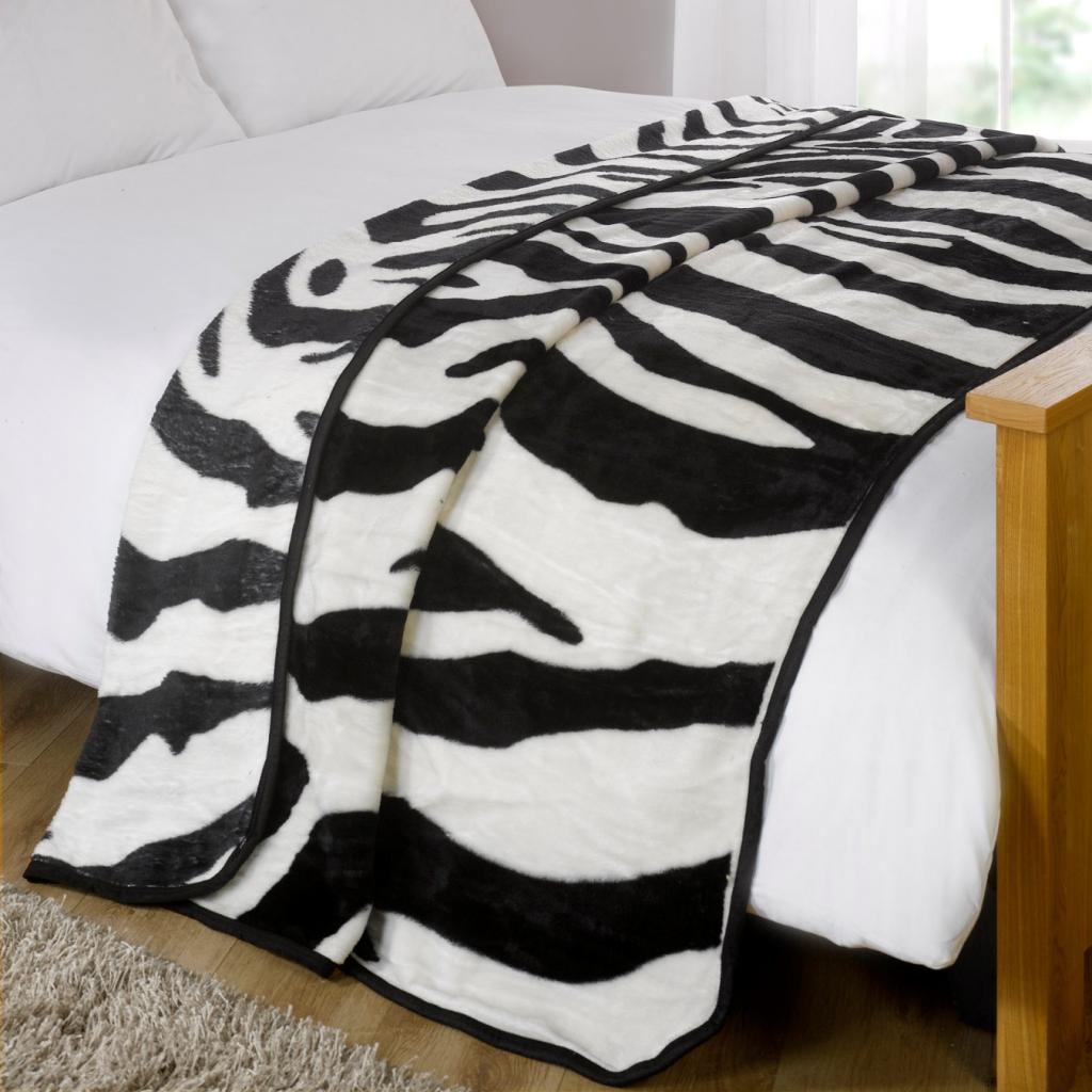 MEHKA ODEJA ZEBRA